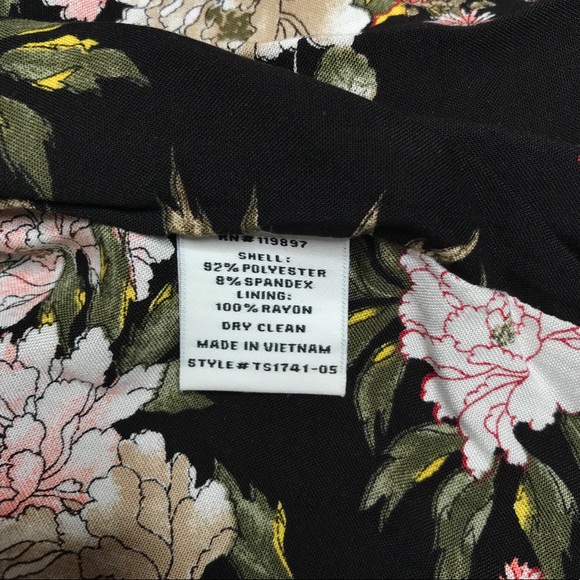 {Collective Concepts} Crushed Velvet Hillie Kimono - Picture 8 of 8